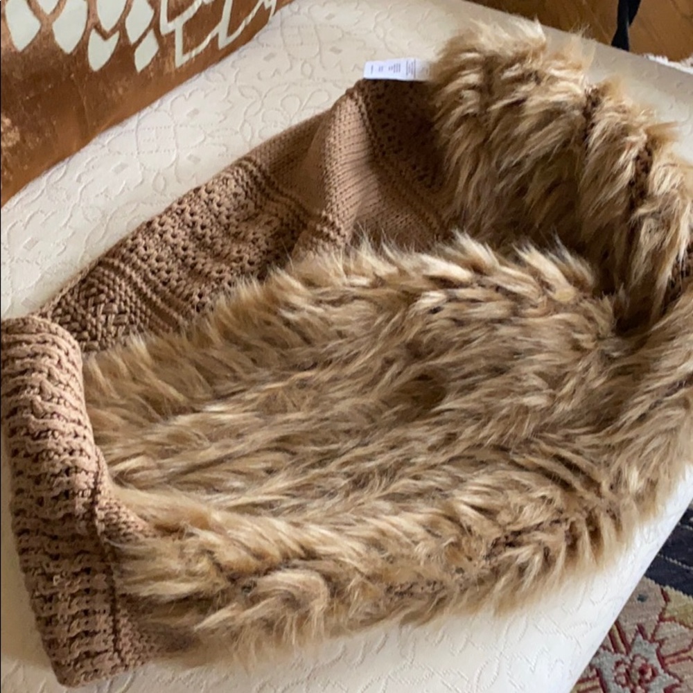 Faux fur scarf